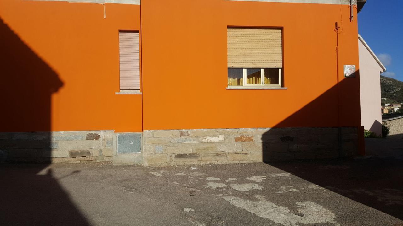 B&B Le Peonie Badesi Exterior photo